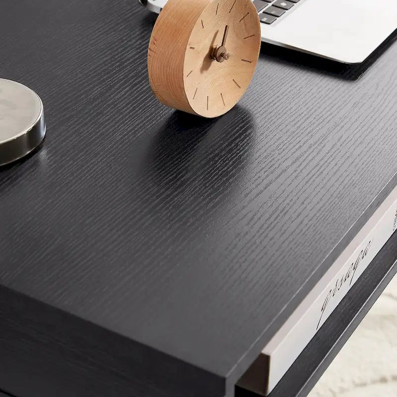Bureau de style Mid-Century avec ports USB, prise de courant et tiroirs